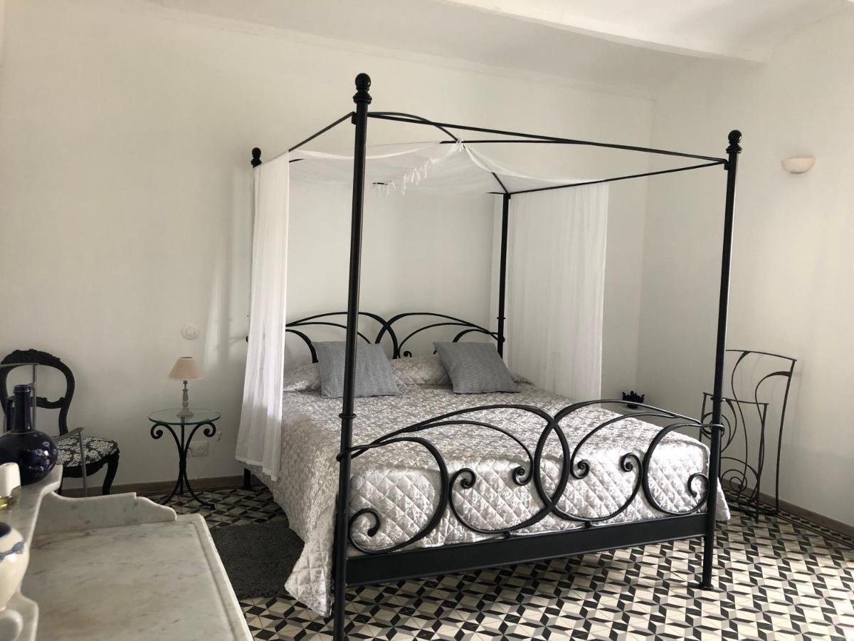 Les Dames De Florent Guest house